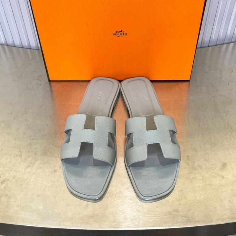H**mes slippers
